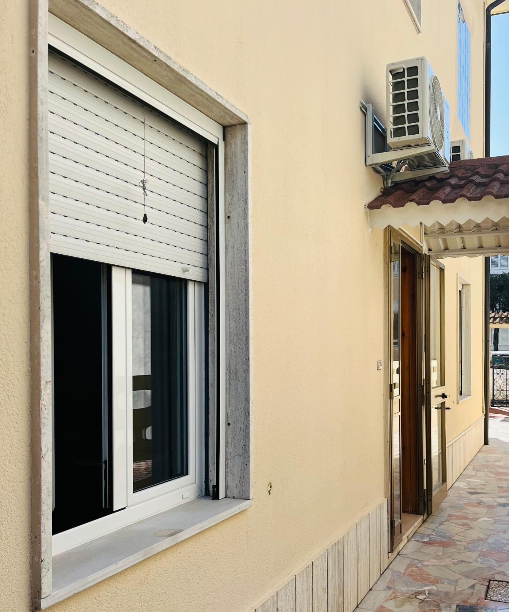 Bouganville Casa Vacanza Ambiente Climatizzato Con Wi Fi Pineto Luaran gambar