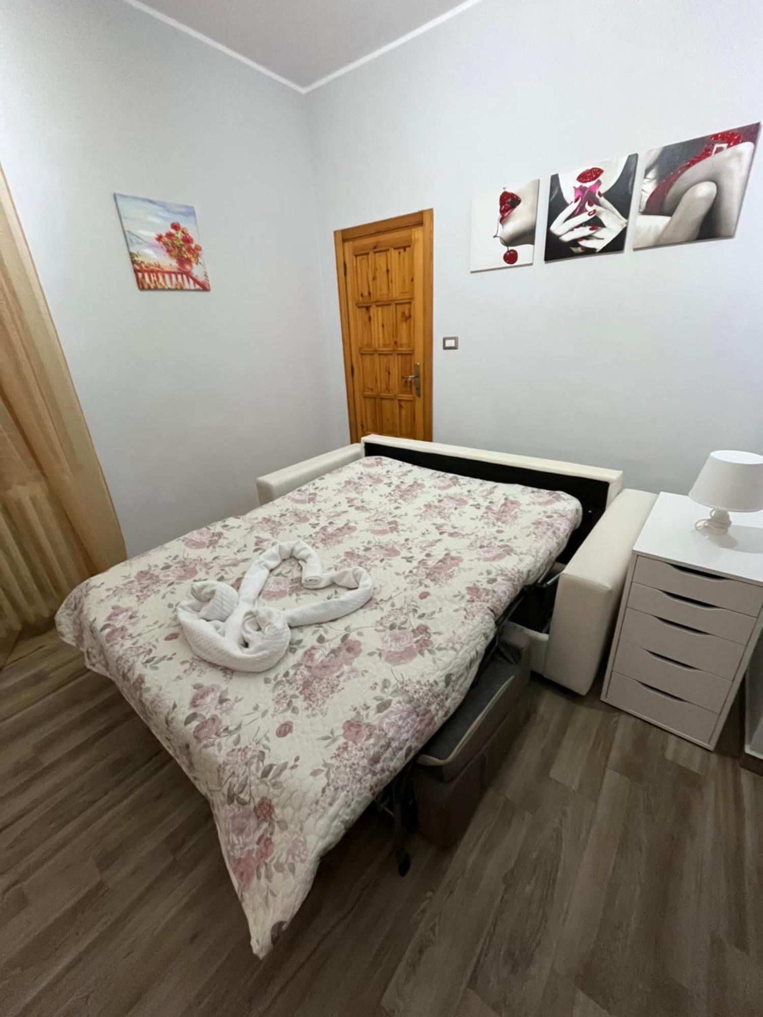 Bouganville Casa Vacanza Ambiente Climatizzato Con Wi Fi Pineto Luaran gambar
